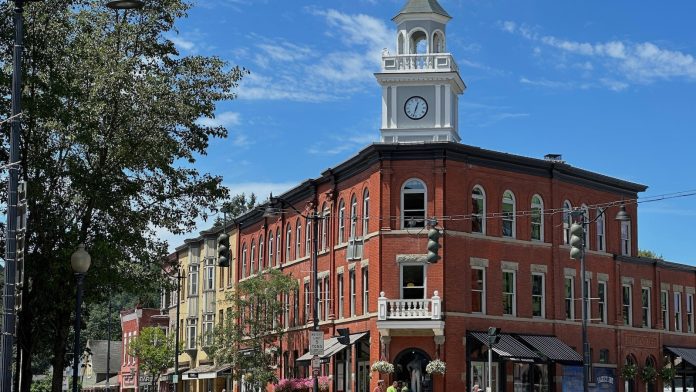 Upstate New York man pleads guilty to stealing more than $50M in Ponzi scheme