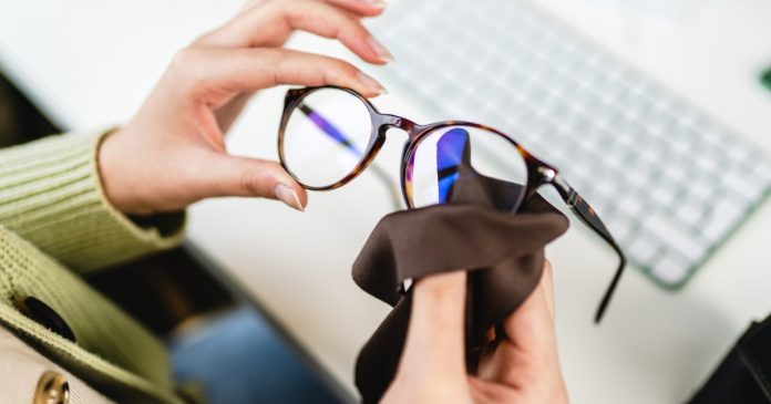The Best Way to Clean Glasses, According to Experts