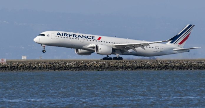 Detroit-bound flight diverted to Canada after Congolese passenger boarded ‘in error’ amid Ebola outbreak