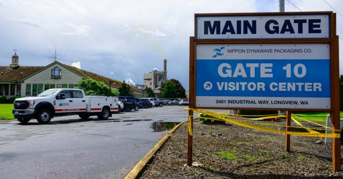 6 bodies recovered from Washington paper mill as effort to dilute contaminated water is underway