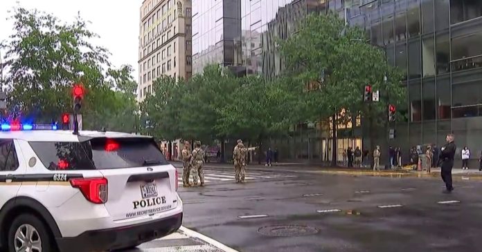 Secret Service kill man who opened fire outside of White House