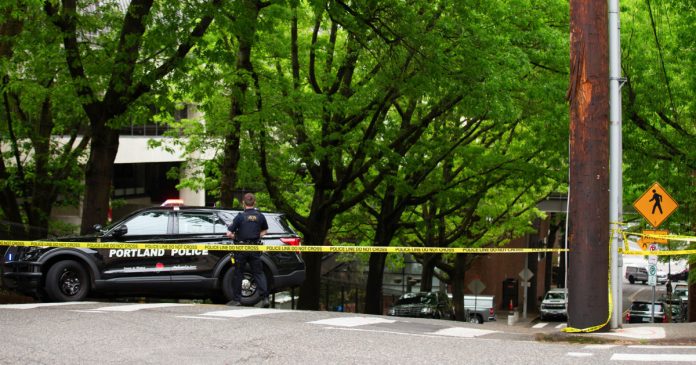 Man drives car full of explosives into building of Oregon athletic club