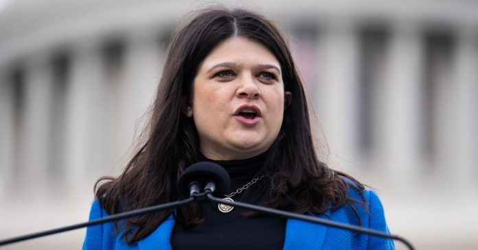 Haley Stevens’ campaign clarifies filibuster stance after Michigan Democratic debate