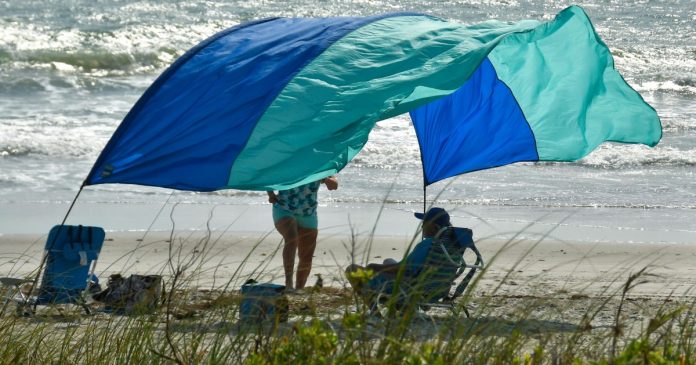 2 killed in Florida amid strong winds and 'extremely rough' ocean conditions