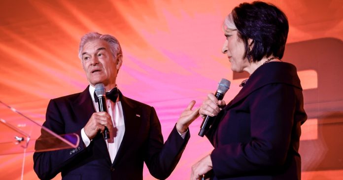 AI’s elite celebrated in Washington as the public sours on data centers and chatbots