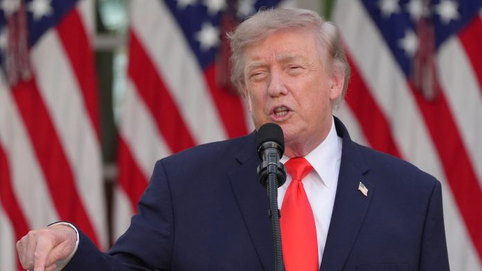 Trump threatens 100% tax on European imports
