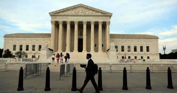 Crowds outside Supreme Court cheer at birthright citizenship decision