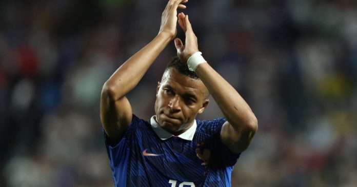 Francia apunta alto y Mbappé mantiene el enfoque tras la goleada
