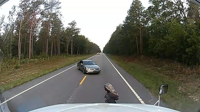 Video shows moment truck-driving preacher helps thwart alleged kidnapping