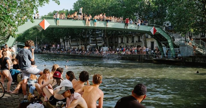 Heatwave in Europe Forces Early Closures of Top Tourist Sites