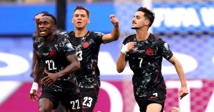 Stephen Eustáquio marca un golazo y adelanta a Canadá ante Sudáfrica en los dieciseisavos de final