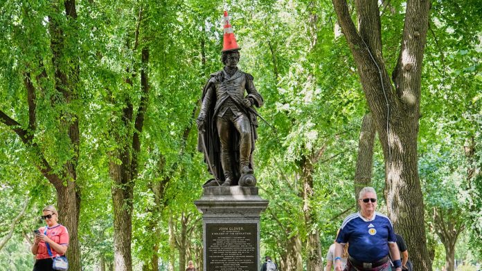 Scottish traffic cone gets dignitary's welcome in Boston after World Cup friendship
