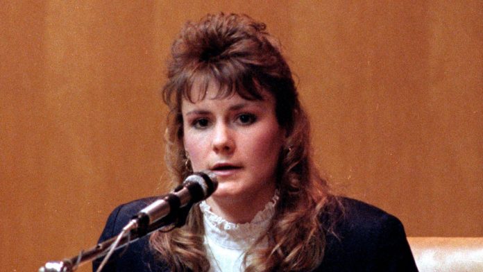 Pamela Smart, serving life, seeks a new trial