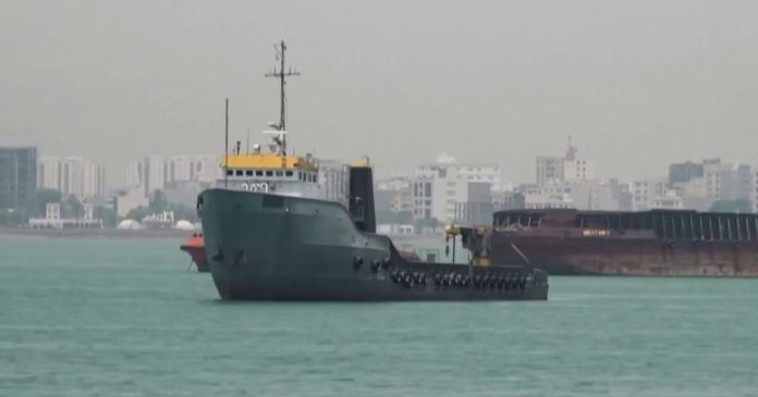 U.S. and Iran trade strikes and conflicting claims about the Strait of Hormuz