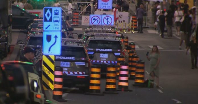 2 killed, 6 injured in shooting at Toronto festival
