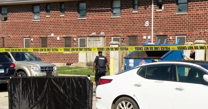 2 teens suspected in shooting spree that killed 5 people from same family in Illinois