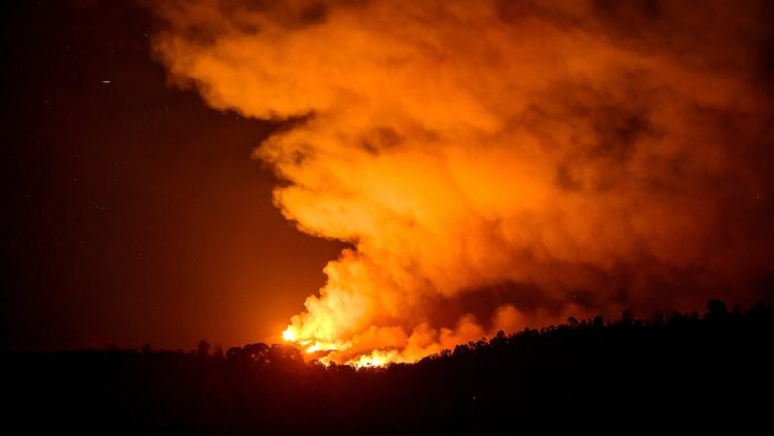 Body found in California home burned by wildfire believed started by chain saw