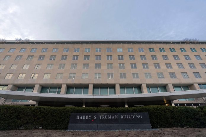 US pauses immigrant visa processing, spurring uncertainty, lawyers say