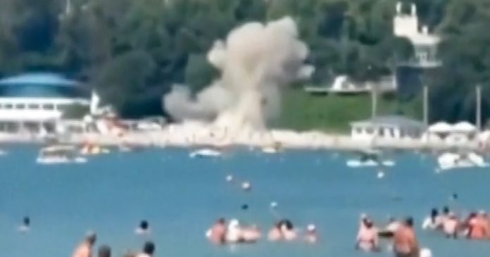 Moscow and Kyiv trade blame over drone explosion that killed 7, including 3 children, on Russian beach