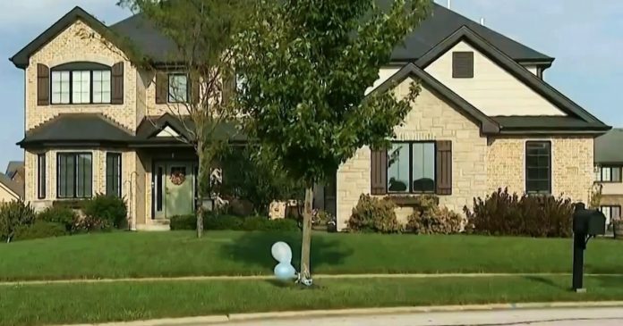 Illinois mother charged with murder after killing 2-year-old, attempting to harm herself