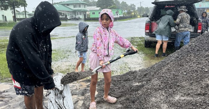 Hurricane Nolo expected to bring heavy rain as it skirts Hawaii’s Big Island