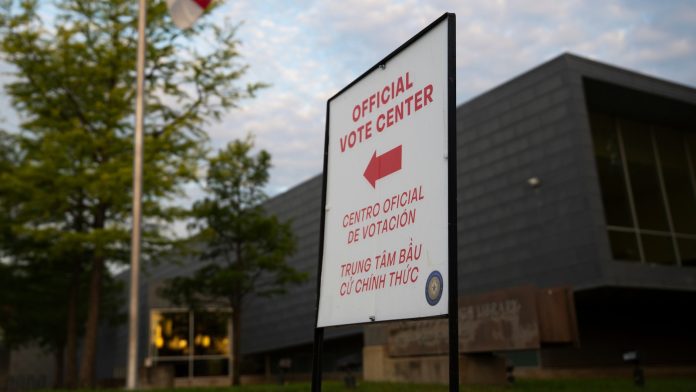 State error in Texas creates huge backlog in voter registration applications as midterm voting nears