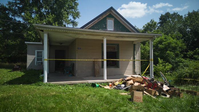 Man whose 16 grandchildren found living in filth found incompetent to stand trial