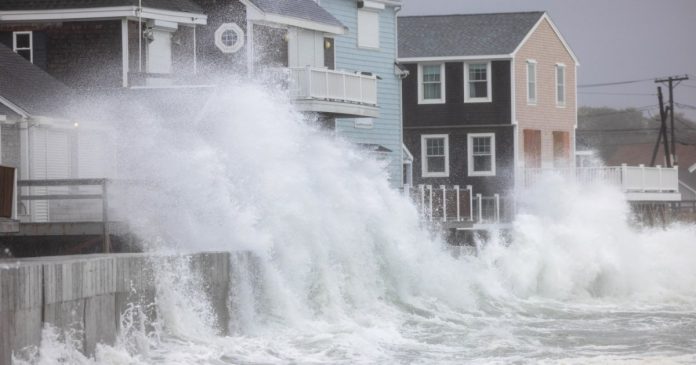 Powerful nor'easter lashes parts of the East Coast