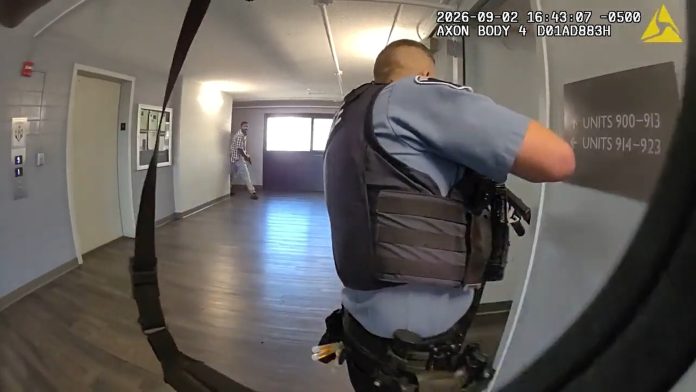 Dramatic videos capture the moment 2 officers were wounded in a deadly Minneapolis shooting